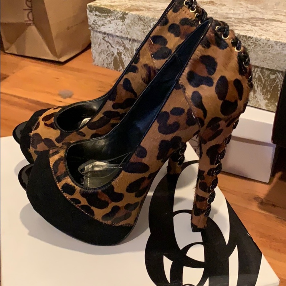 Platform animal print heels